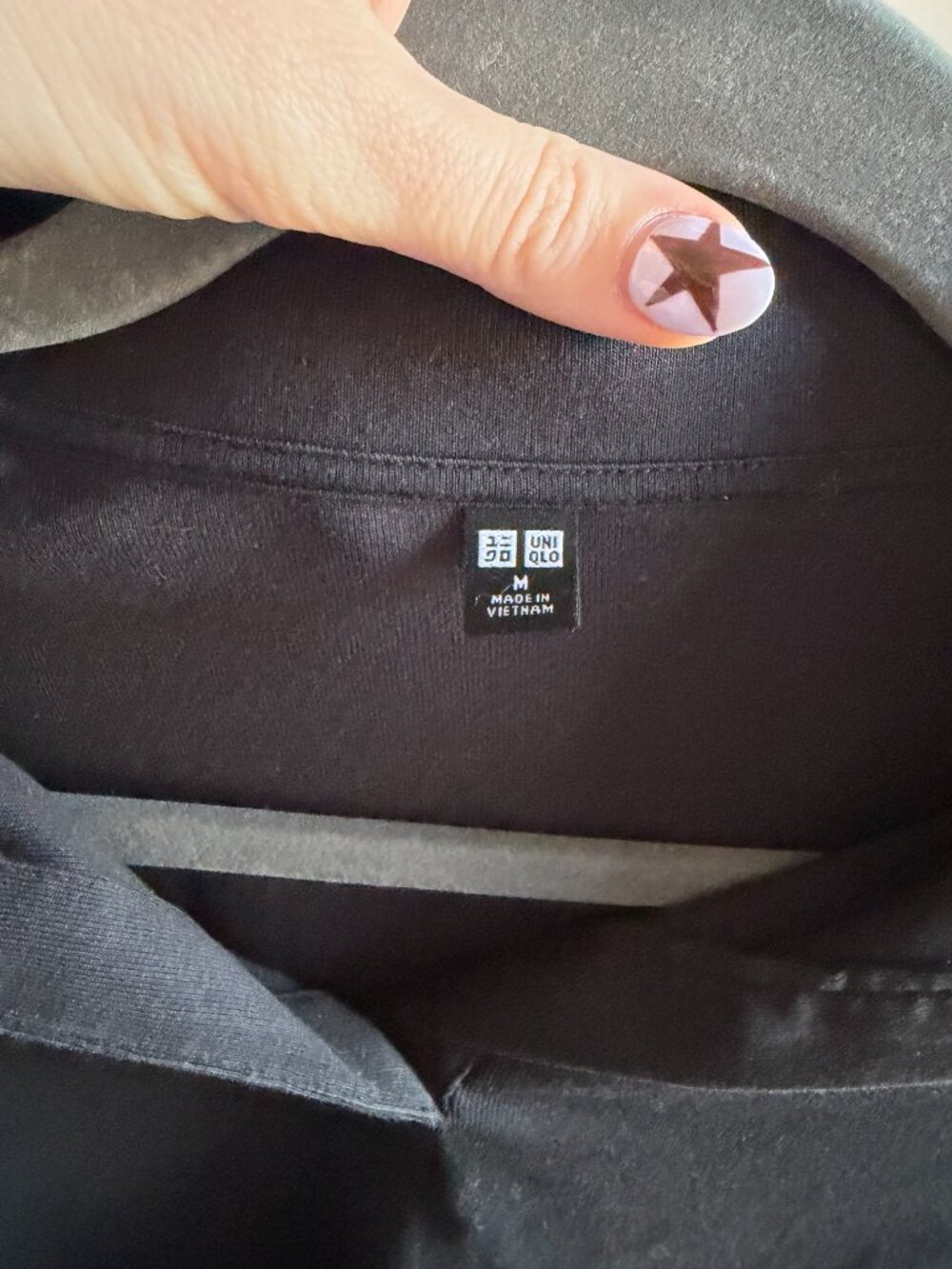 UNIQLO Women's Black Polo-shirts - Picture 4 of 4